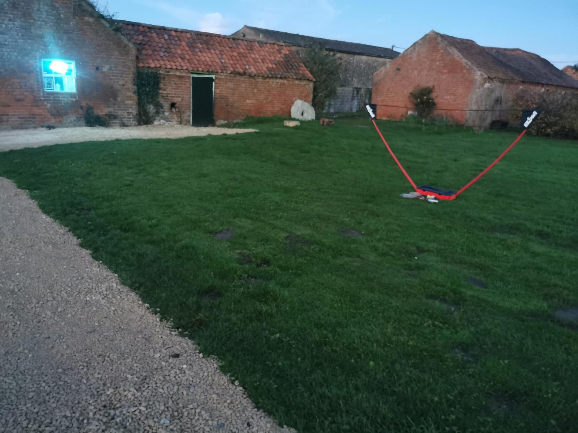 Countrylife Large Green Suite- Road Noise Lincoln Extérieur photo